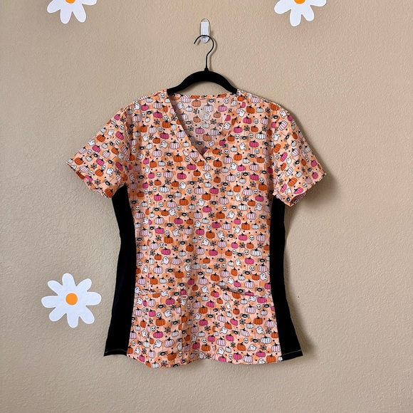 Divine Stretch by JDM‎ Uniforms halloween workwear scrub top - Picture 1 of 6